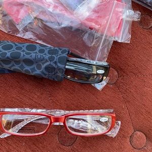 Joy Mangano readers, NEW, +1.00, carrying case use to clean glasses 5 pair